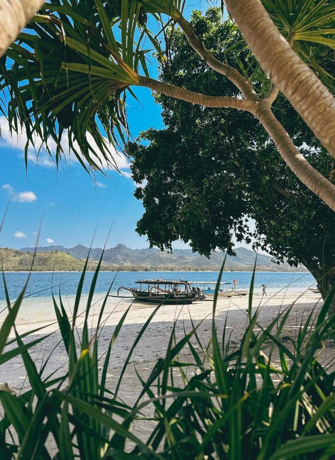 Vayam Boutique Resort Gili Asahan Buitenkant foto