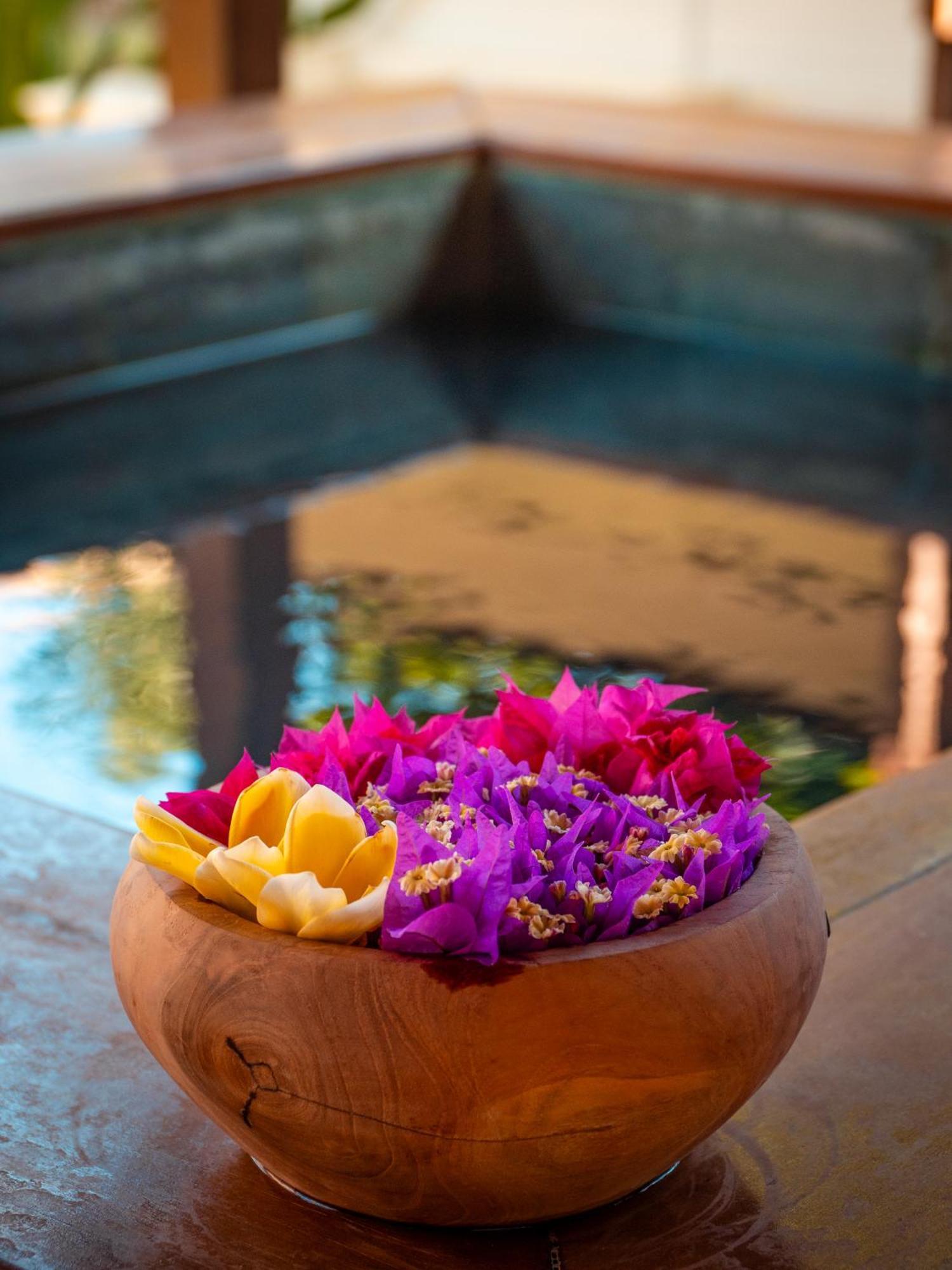 Vayam Boutique Resort Gili Asahan Buitenkant foto